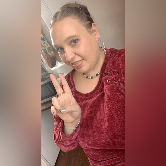 Hello! I’m Claire ✨ - Picture 8 of 8